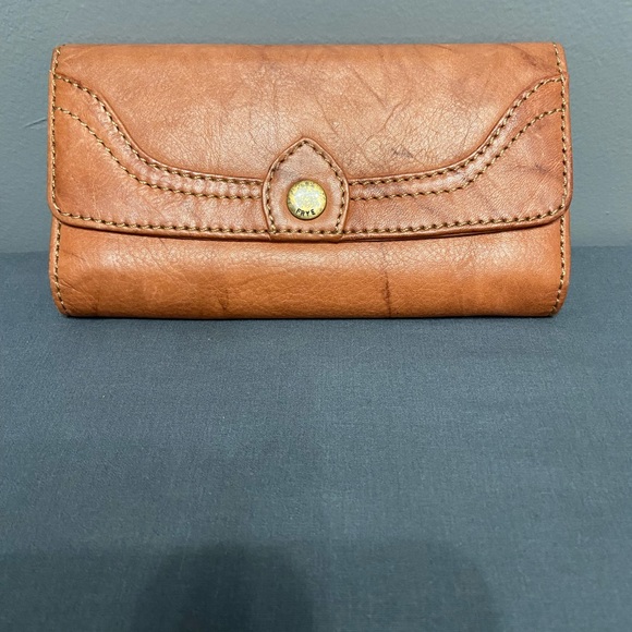 Frye Handbags - FRYE Melissa Antique Leather Series Card Holder Trifold Long Wallet Zip/Snap